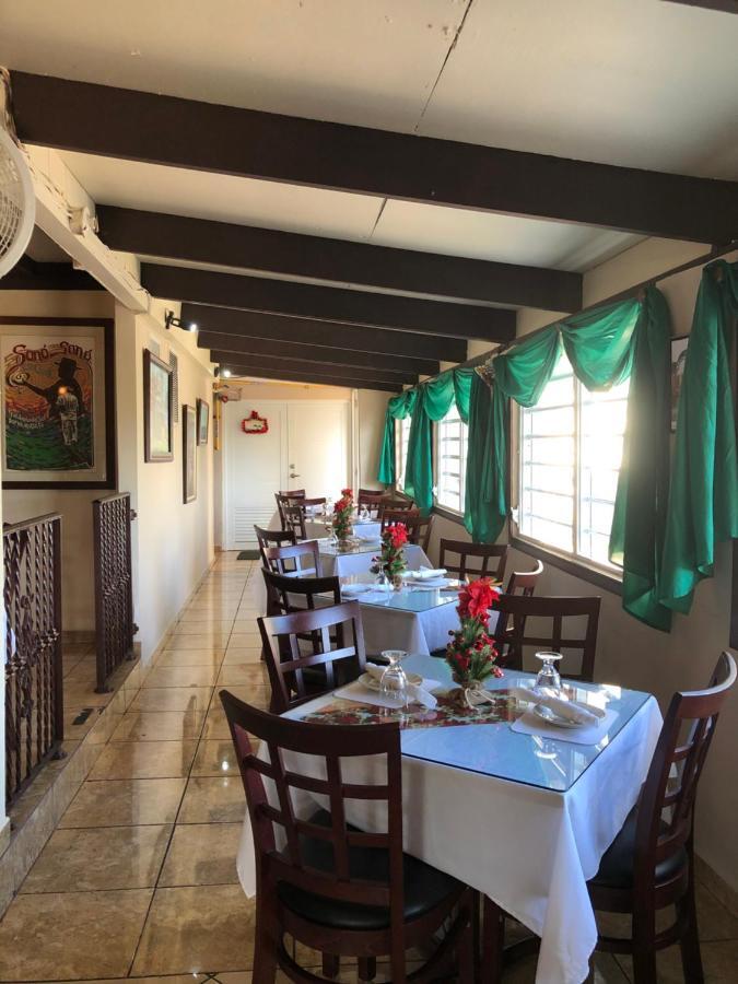 Tio Pepe'S Guest House Aibonito Bagian luar foto